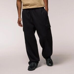 LCKR Open Hem or jogger style black Cargo Sweatpants men’s size M